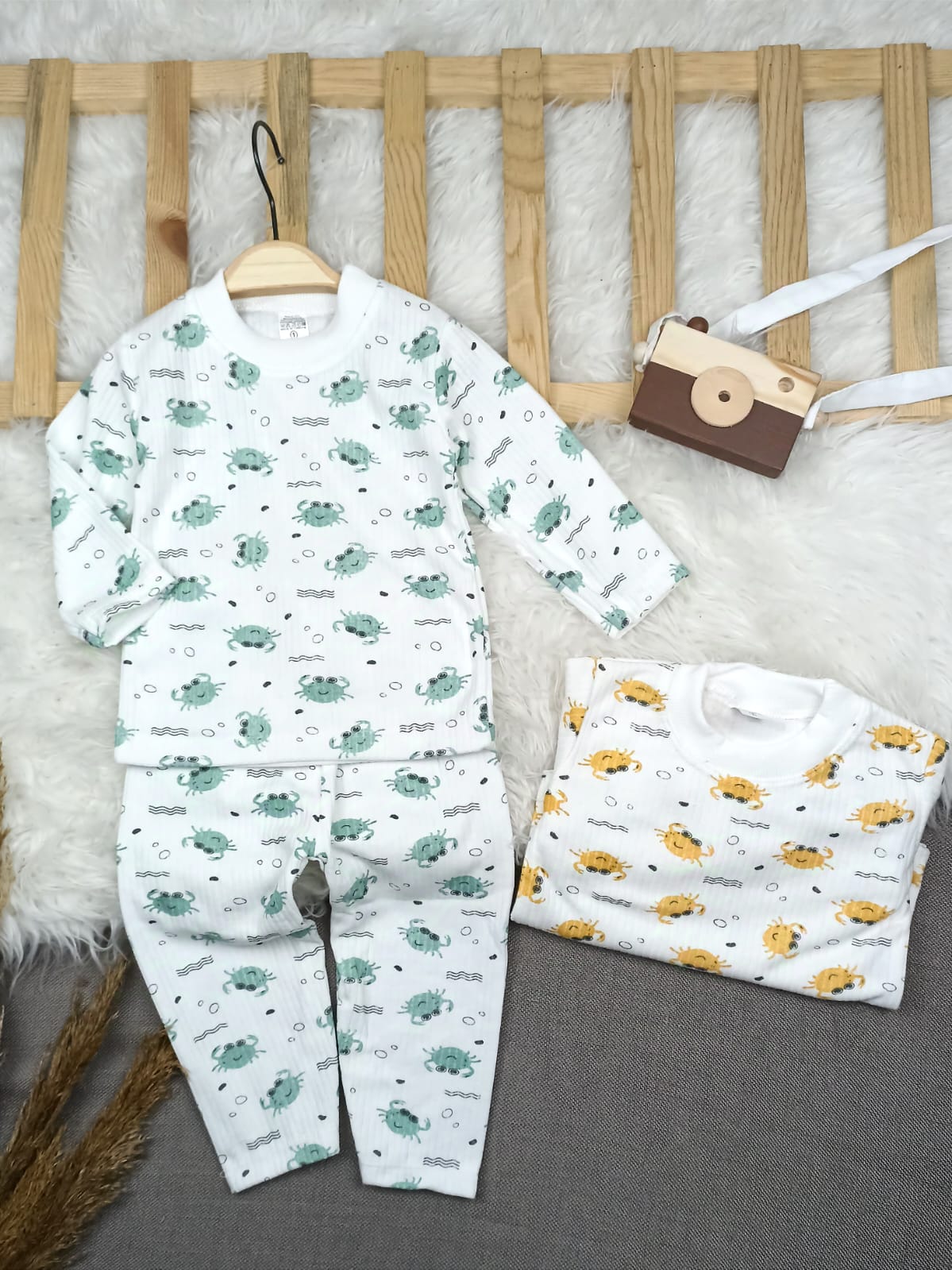 1002 YENGEÇ DESEN RAPORLU PENYE PİJAMA TAKIMI