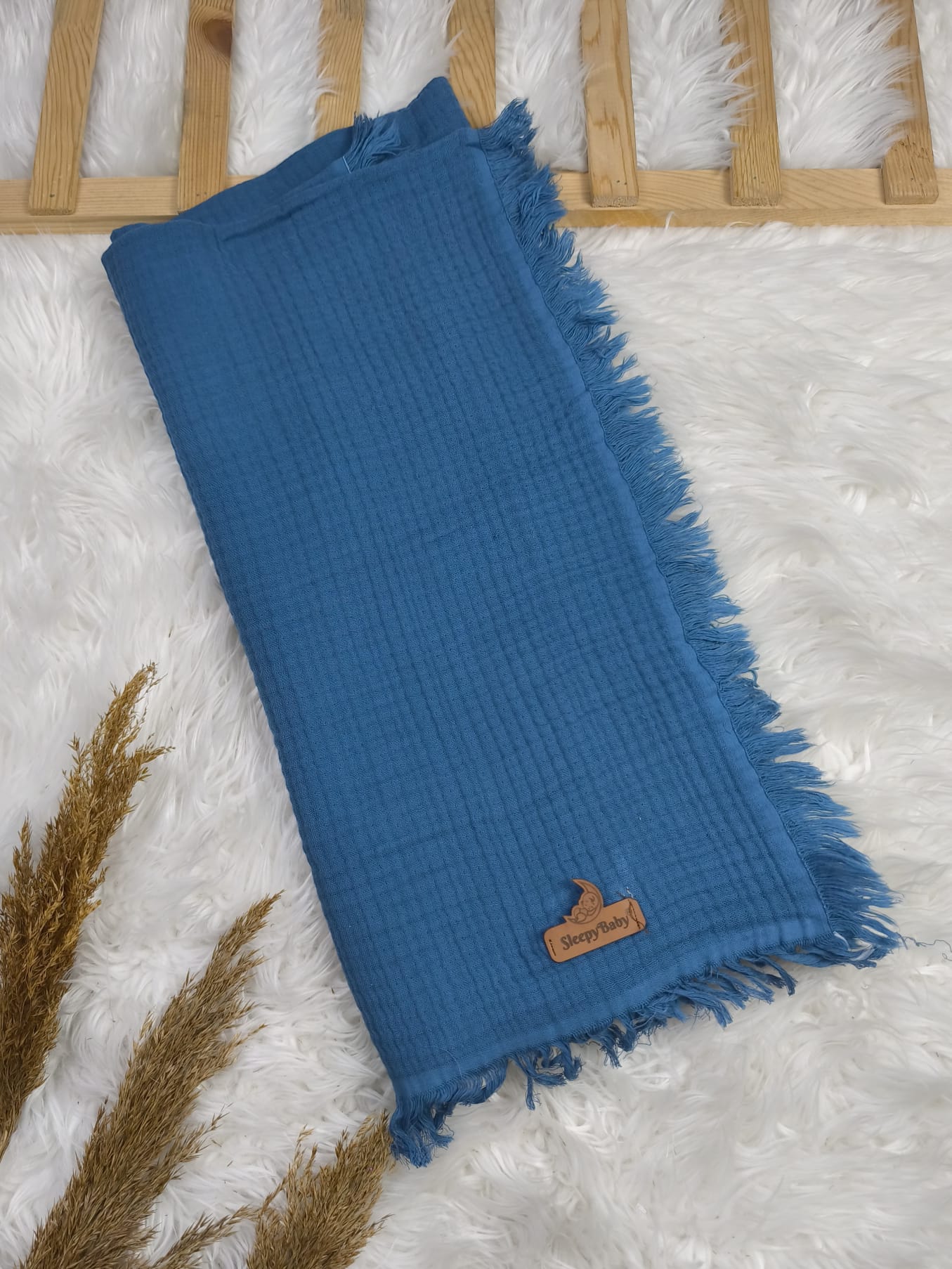 0232 Püskül Kenarlı 4 Kat Müslin Battaniye - Lacivert