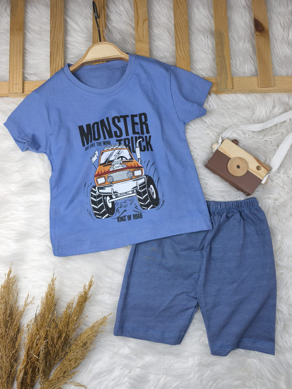 3337 Monster Baskılı Şortlu Takım