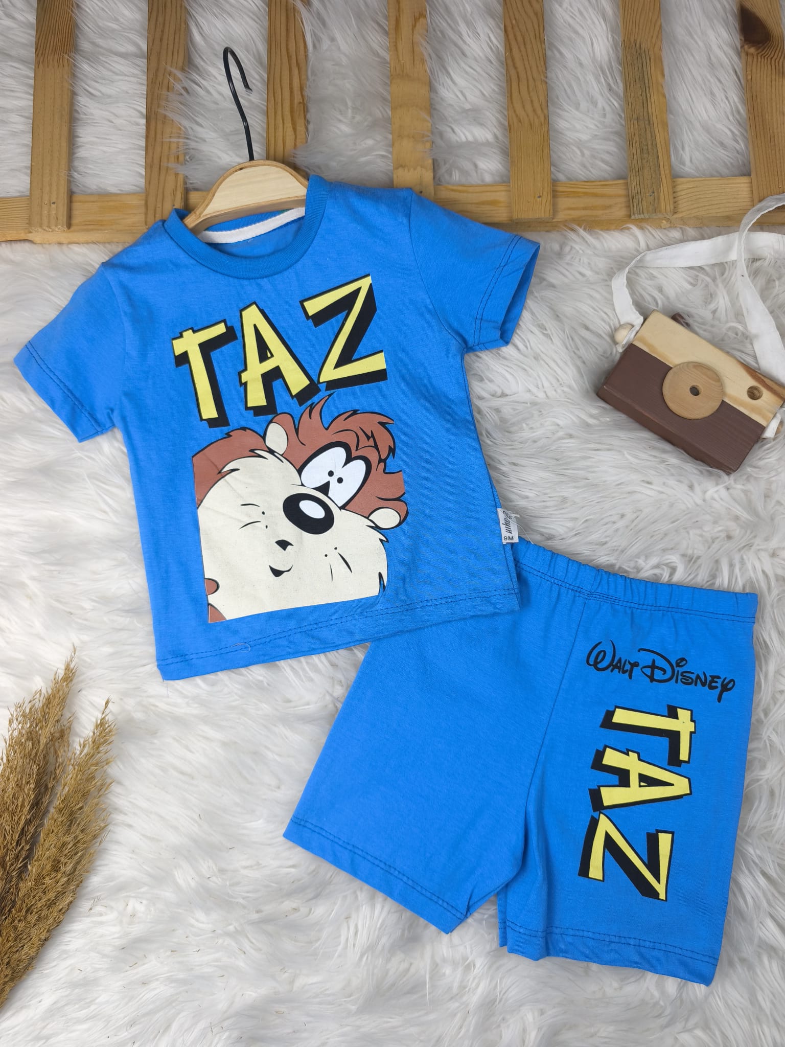 0643 Taz Canavar Baskılı Penye Şortlu Takım