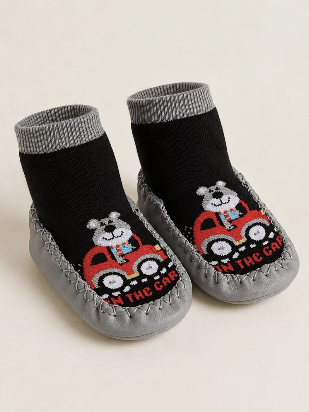 3395 Araba Ayıcık Desen Bebe Çarık Çorap