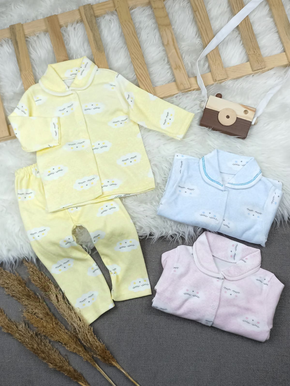 TKM-1179 BULUT DESEN BEBE YAKA ÖNDEN ÇITÇITLI TAKIM  - Sarı / 3-6 Ay