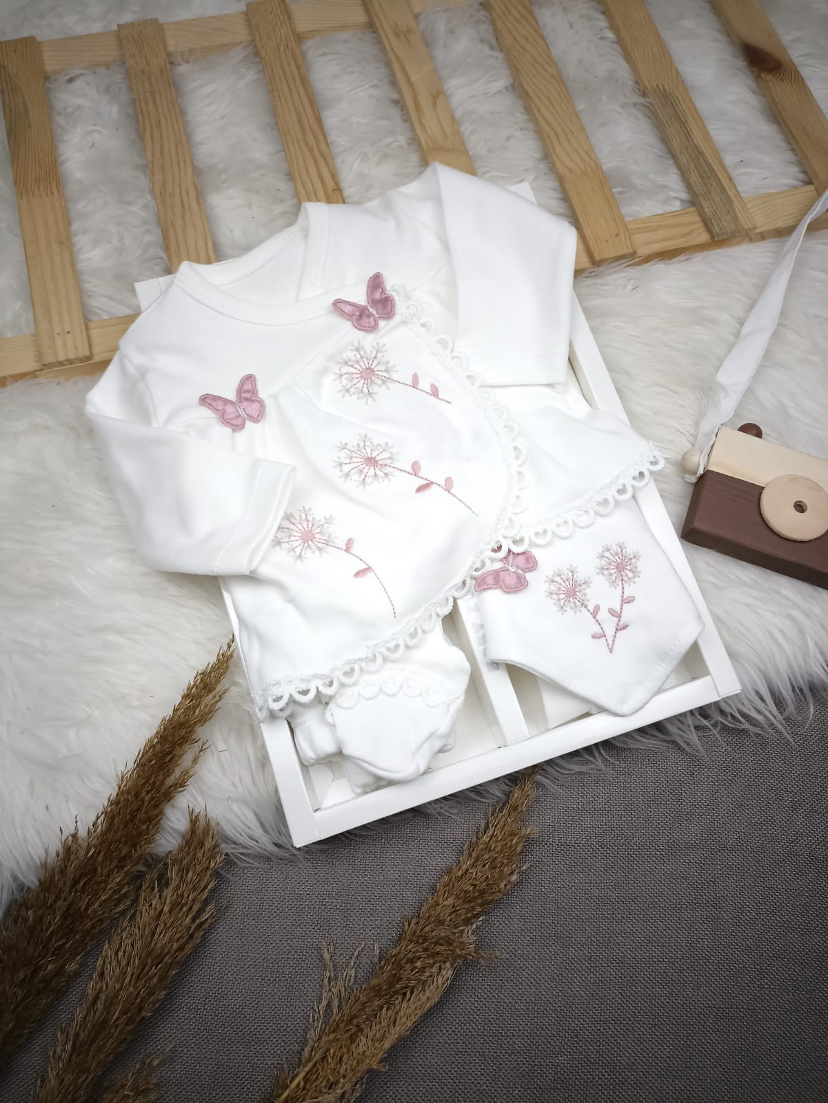 ZBN-2438 ÇİÇEK NAKIŞLI 5'Lİ HASTANE ÇIKIŞI SETİ