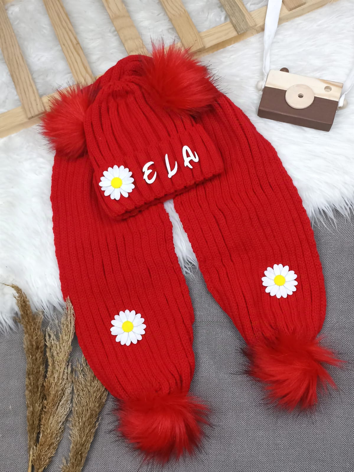 B0204 KIRMIZI POPON KIZ İSME ÖZEL TRİKO BERE SETİ - 1