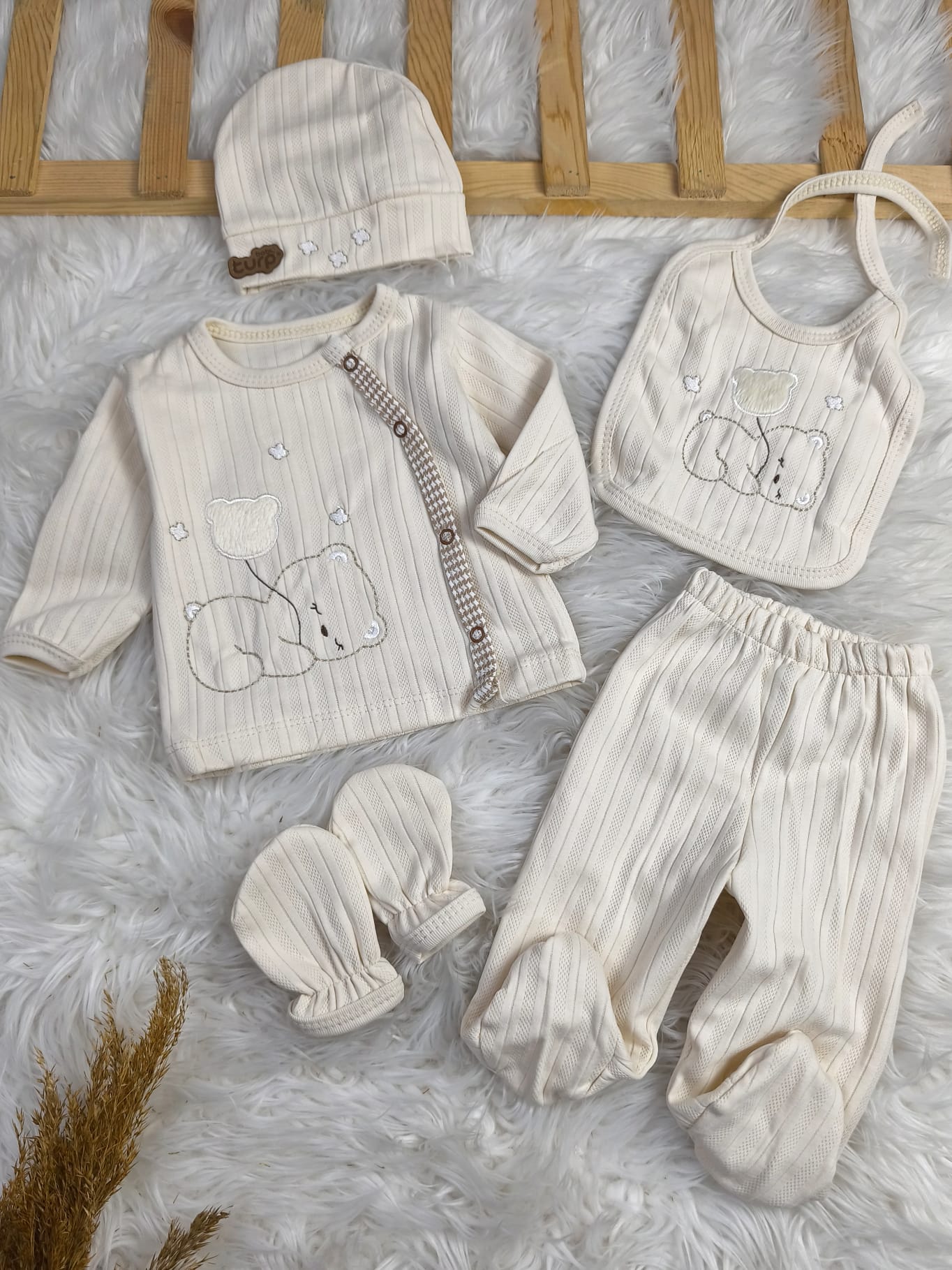 2459 UYUYAN AYICIK NAKIŞLI 5'Lİ HASTANE ÇIKIŞI SETİ