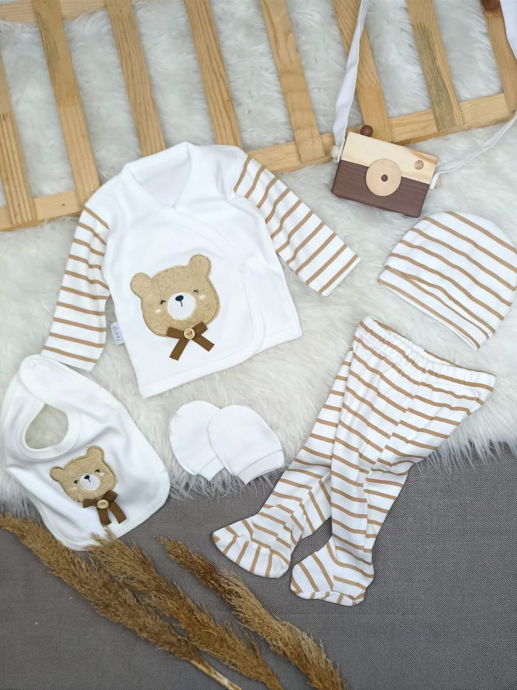 ZBN-2445 AYICIK ÇİZGİLİ ERKEK BEBEK 5'Lİ HASTANE ÇIKIŞI SETİ  - 0-3 Ay