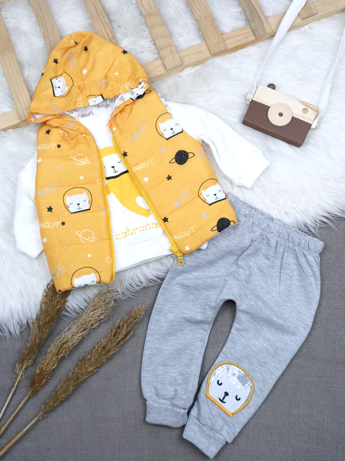 1502 ASTRONOT KEDİ ŞİŞME YELEKLİ 3'LÜ TAKIM  - 6-9