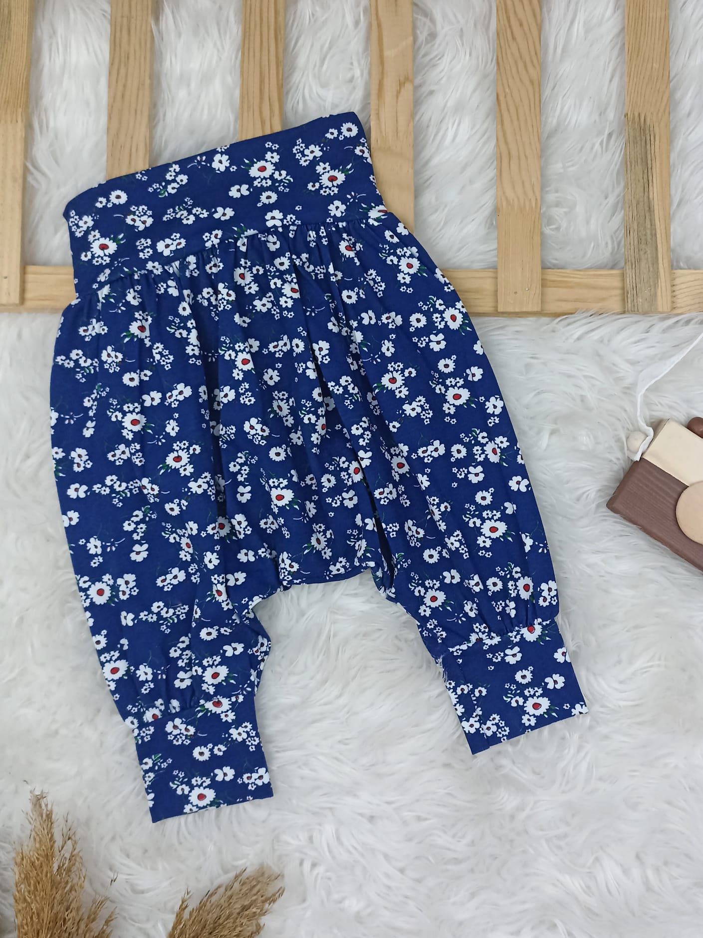 Kız Çocuk  Çiçek Desen Rahat Kullanım Pamuk Kumaş Şalvar  - 1 Yaş