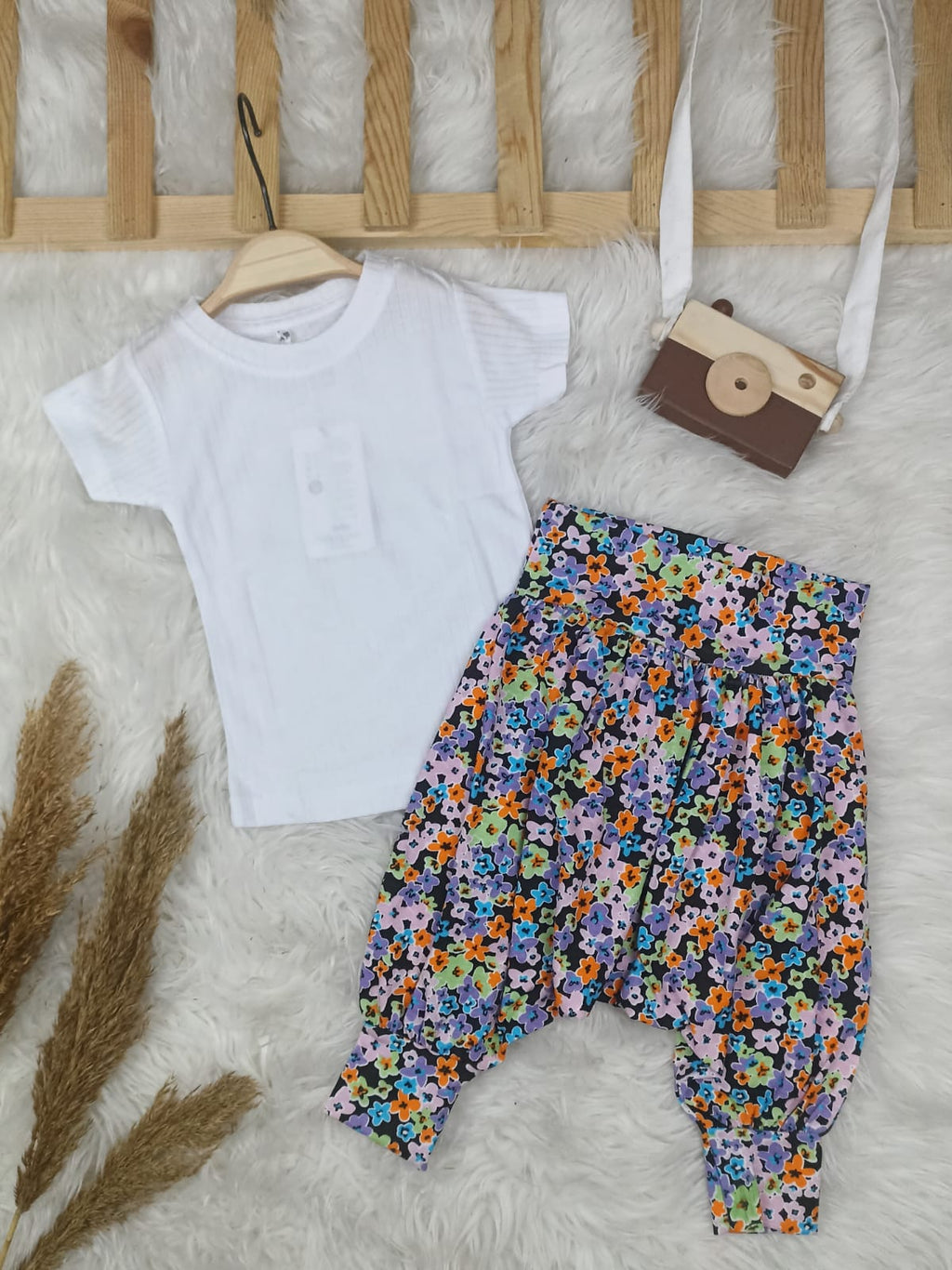 Kız Çocuk  Çiçek Desen Rahat Kullanım Pamuk Kumaş Şalvar  - Beyaz / 2 Yaş