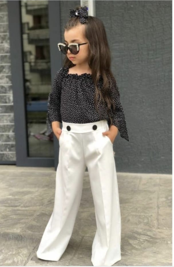 9063 ZARA BEYAZ KALPLİ TAÇLI TAKIM  - 7-8 Yaş